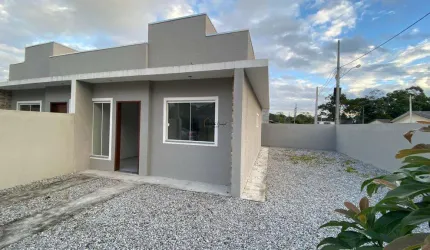 Casa em Matinhos , Balneário Saint Etiene, medida do terreno 150m² e de área construída 43m², 2 dormitórios ( sendo 1 suíte ) e 6 vagas - Matinhos - PR