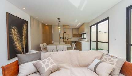 Casa em condomínio fechado na melhor região de Santa Felicidade com 144m², 3 dormitórios ( sendo 1 suíte ) e 2 vagas - Santa Felicidade - Curitiba - PR
