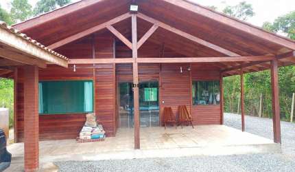 Chácara na Lapa com 2.310m² com piscina,  3 dormitórios, área gourmet e semi-mobiliada pra você viver ao máximo a natureza! Bairro Mariental - Lapa -PR