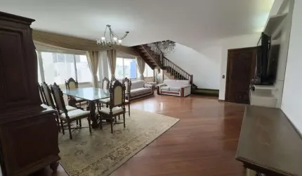 Cobertura Duplex no Bairro Batel próximo ao shopping Curitiba com 262m², 4 quartos ( sendo 1 suíte ) e 2 vagas cobertas - Batel - Curitiba - PR