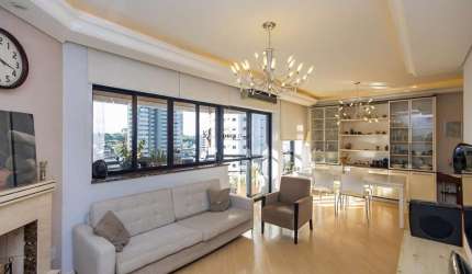 Apartamento semi-mobiliado no Ecoville com 177m², 4 dormitórios ( sendo 1 suíte ) e 3 vagas de garagem - Mossunguê - Curitiba - PR