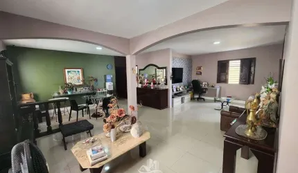 Vende-se Excelente Casa em Ponta do Farol - 5 quartos - Espaço gourmet - Piscina