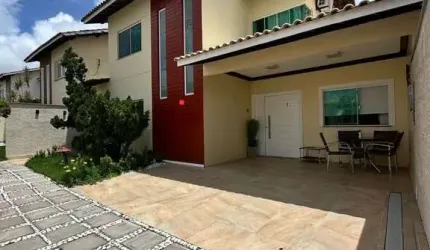 Excelente Casa a Venda em cond no Recanto Vinhais - 4 quartos - Piso Porcelanato