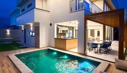 Casa Duplex de Alto Padrão a Venda no Cond. Alphaville em Araçagy - 3 Suítes