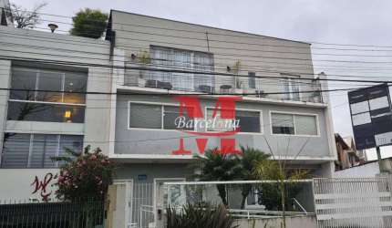 PRÉDIO COMERCIAL NO BOM RETIRO 12 SALAS 7 VAGAS