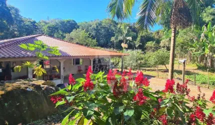 LINDA CHÁCARA EM MORRETES COM 200m² DE ÁREA CONSTRUIDA MUITO ARBORIZADA E ENSOLARADA ESTUDA PERMUTA POR APARTAMENTO E CARRO