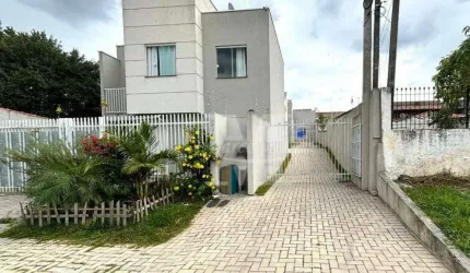 SOBRADO. CONDOMÍNIO FECHADO. SEMI MOBILIADO.  SACADA E TERRENO PRIVATIVO.