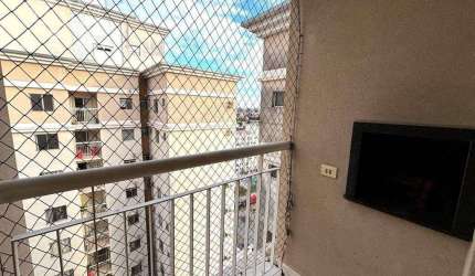 CONDOMÍNIO CLUBE COM PISCINA, FIT PALLADIUM, APARTAMENTO ANDAR ALTO, SEMI MOBILIADO, SACADA COM CHURRASQUEIRA.