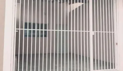 Casa à venda em Indaiatuba-SP, Parque Residencial Sabiás: 2 quartos, 2 salas, 1 vaga, 50,60 m². Venha conferir!