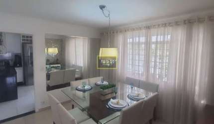 Casa com 03 dormitórios para venda na Vila Sônia