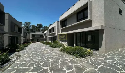 Sobrado novo na Granja Julieta