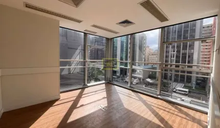 Conjunto comercial na Av. Paulista
