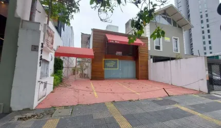 Excelente imóvel comercial muito bem localizado ao lado Avenida Brig. Faria Lima