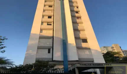 Lindo Apartamento na Vila Madalena em andar alto e condominio baixo.