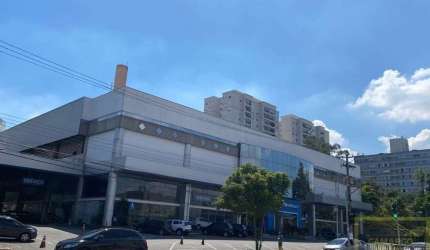 Prédio para uso comercial/industrial em Santo Amaro, acesso rápido e fácil a Marginal Pinheiros...