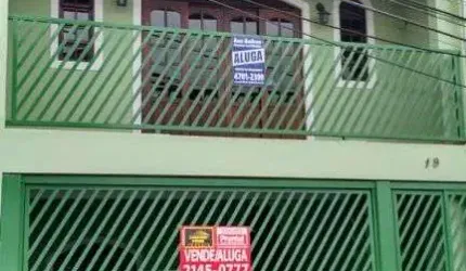 Sobrado em rua tranquila para venda no Campo Limpo