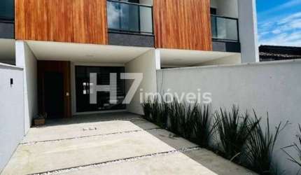 Casa Geminada com 1 suíte + 2 quartos à Venda, Iririú - Joinville