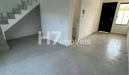 Casa Geminada com 1 suíte + 2 quartos, Santa Catarina - Joinville