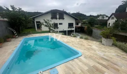 Casa com 1 suíte + 2 quartos, Saguaçu - Joinville