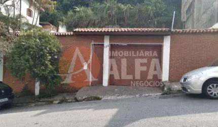 Casa - 3 Dormitórios - Centro - Cotia/SP