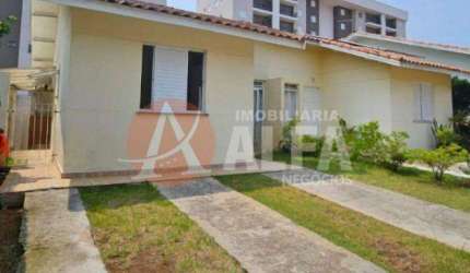 Linda Casa 02 dormitórios sendo 01 suite - Condomínio Montserrat 1 - Vargem Grande Paulista - Cotia/SP