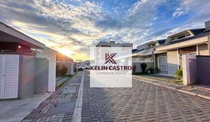 Casa com 3 dormitórios à venda, 74 m² por R$ 649.000,00 - Bom Jesus - São José dos Pinhais/PR