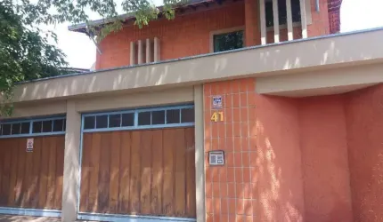 Casa com 4 quartos à venda na Vila Rezende, Piracicaba , 321 m2 por R$ 950.000