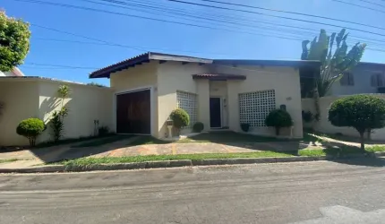 Casa em condomínio fechado com 3 quartos à venda no Dois Córregos, Piracicaba , 295 m2 por R$ 1.200.000