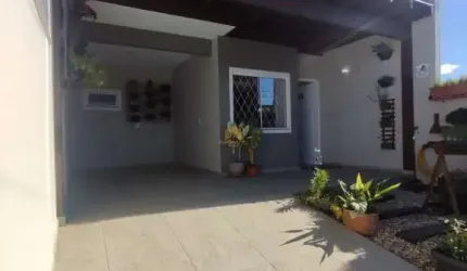 Casa com 3 quartos à venda na Rua Antônio Neves, 445, João Costa, Joinville por R$ 424.000