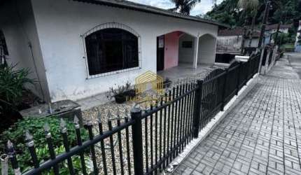 Casa com 3 quartos à venda na José Dias, 62, Iririú, Joinville por R$ 500.000