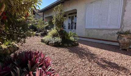 Casa com 3 quartos à venda na João Basílio Correia, 1025, João Costa, Joinville por R$ 299.900