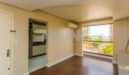 Apartamento 2 dormitórios com 1 vaga de garagem à venda no bairro São João em Porto Alegre