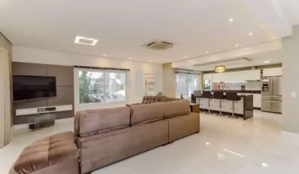 Casa 3 dormitórios 3 suites e 2 vagas de garagem à venda no bairro Hípica em Porto Alegre com infra estrutura próximo da Edgar Pires e Castro