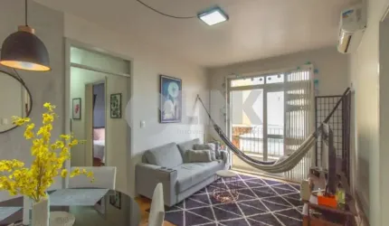Apartamento 2 dormitórios com 1 vaga de garagem à venda no bairro São João em Porto Alegre
