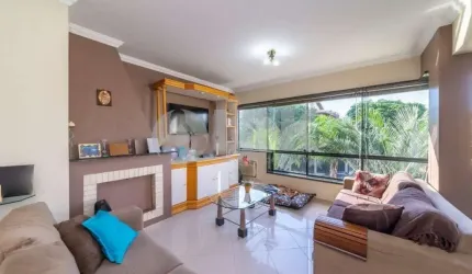 Apartamento Garden de 3 dormitórios sendo 1 suíte com 2 vagas de garagem à venda no bairro Jardim Itu, Porto Alegre próximo ao Parque Brigada Militar