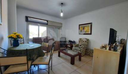 Apartamento de 2 quartos à venda no bairro Azenha em Porto Alegre