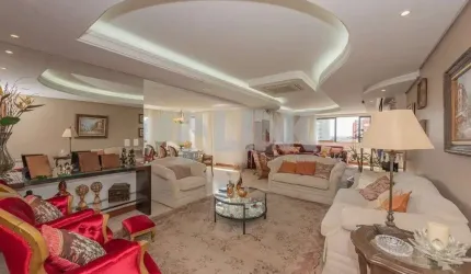 Apartamento mobiliado com 3 quartos à venda no bairro Moinhos de Vento em Porto Alegre