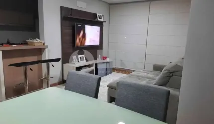 Apartamento de 2 quartos com 1 vaga à venda no bairro Chácara das Pedras em Porto Alegre