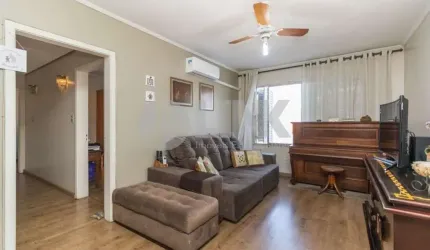 Cobertura de 3 quartos com 2 vagas à venda no bairro Petrópolis em Porto Alegre