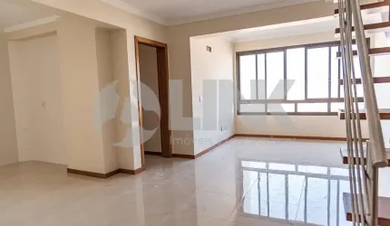 Cobertura de 3 quartos com 2 vagas à venda no bairro Petrópolis em Porto Alegre