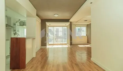 Apartamento de 3 quartos com 1 vaga à venda no bairro Passo da Areia em Porto Alegre