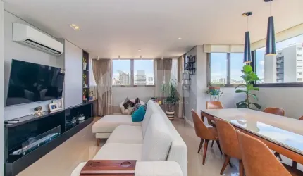 Apartamento de 3 quartos com 2 vagas à venda no bairro Boa Vista em Porto Alegre