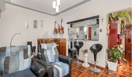 Apartamento de 2 quartos à venda no bairro Auxiliadora em Porto Alegre