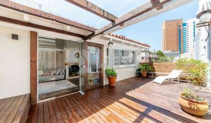 Apartamento de 2 quartos com 1 vaga à venda no bairro Moinhos de Vento em Porto Alegre