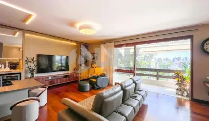 Apartamento mobiliado de 3 quartos com 2 vagas à venda no bairro Auxiliadora em Porto Alegre