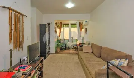 Apartamento térreo de 2 quartos à venda no bairro Glória em Porto Alegre