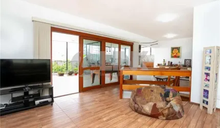 Cobertura de 4 quartos com 2 vagas à venda no bairro Higienópolis em Porto Alegre