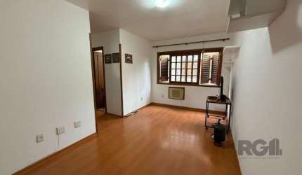 Apartamento com 1 quarto à venda na Travessa Serafim Terra, 23, Jardim Botânico, Porto Alegre, 42 m2 por R$ 219.000