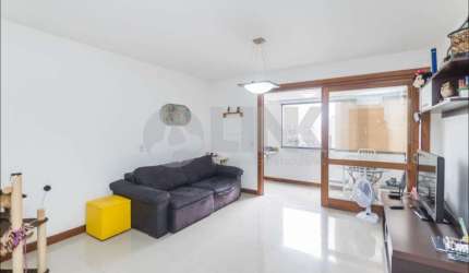 Apartamento de 3 quartos com 1 vaga à venda no bairro Petrópolis em Porto Alegre