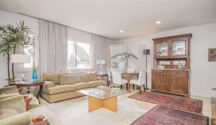 Apartamento de 3 quartos à venda no bairro Moinhos de Vento em Porto Alegre